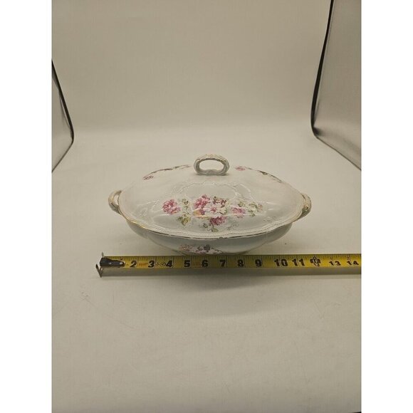 Romantic Vintage Covered Vegetable Dish - Owen Miverva Gold Medal St. Louis flaw - Picture 2 of 9